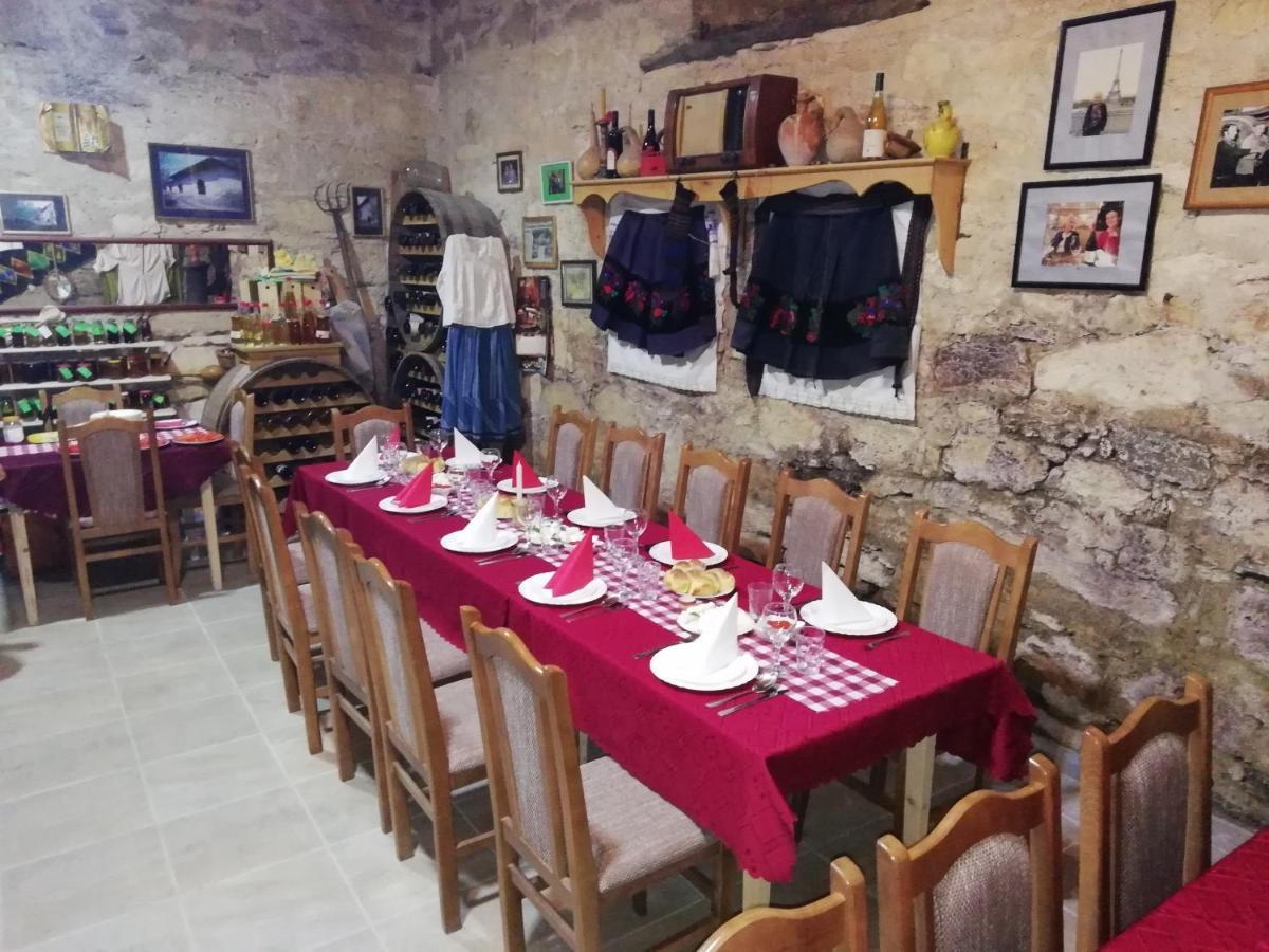 "Pivnica I Smestaj Jovanovic"- Rogljevacke Pivnice Rogljevo Dış mekan fotoğraf
